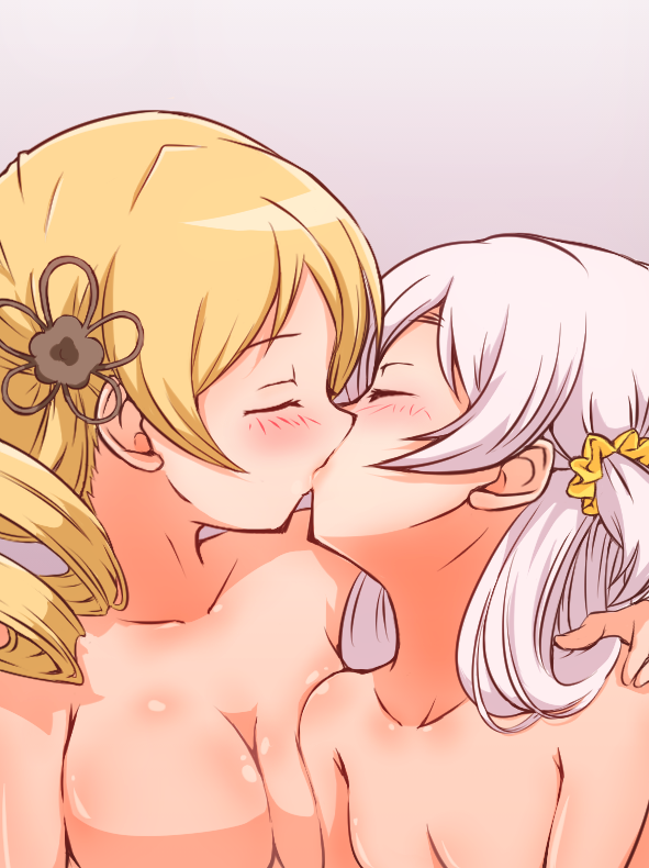 momoe nagisa+tomoe mami